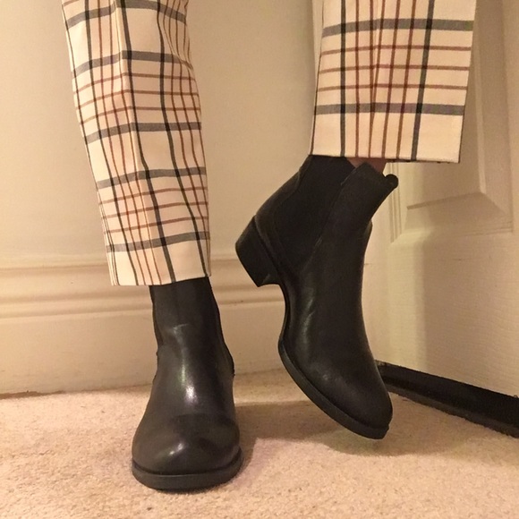 Black booties - Picture 4 of 5